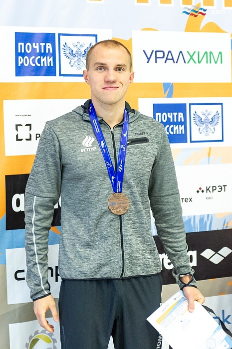 Пловцы под занавес набрали медалей!