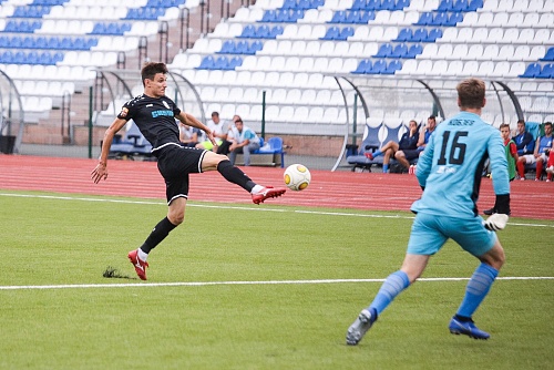 ФК «Тюмень» победил и забил пять раз в матче-спектакле (ОНЛАЙН, ГОЛЫ)!