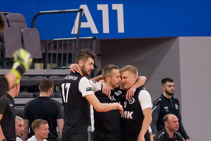 Чемпионат России по мини-футболу среди клубов PARI-Суперлиги. 10-й тур. Вторая игра. МФК «Синара» (Екатеринбург) – МФК «Тюмень» – 10:5