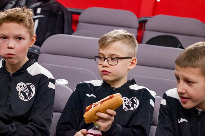 Чемпионат России по мини-футболу среди клубов PARI-Суперлиги. 10-й тур. Вторая игра. МФК «Синара» (Екатеринбург) – МФК «Тюмень» – 10:5