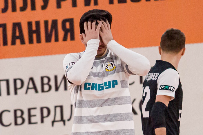 Чемпионат России по мини-футболу среди клубов PARI-Суперлиги. 10-й тур. Вторая игра. МФК «Синара» (Екатеринбург) – МФК «Тюмень» – 10:5