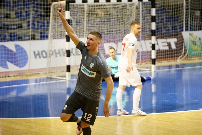 Андрей Батырев