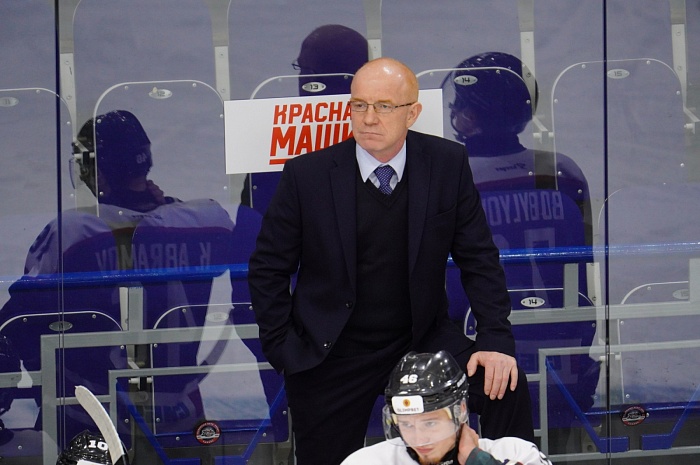 Главный тренер молодёжной хоккейной команды «Тюменский Легион» Дмитрий Андреев: «Сразу сказал ребятам, что не будет красивых голов, а только трудовые шайбы»