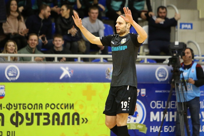 Бывший игрок МФК «Тюмень» Иван Лобков - новый лидер конкурса прогнозов «Пророк футзала»