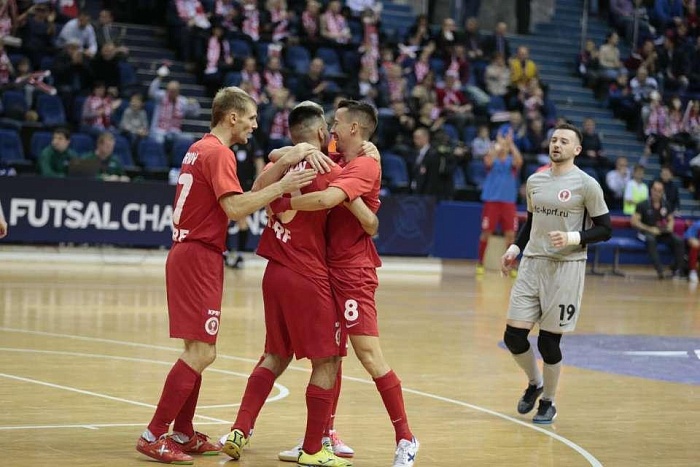 Коммунисты успешно стартовали в элитном раунде