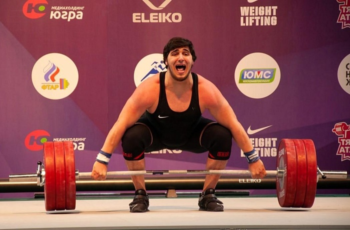 Взяли награды в тяжелых категориях