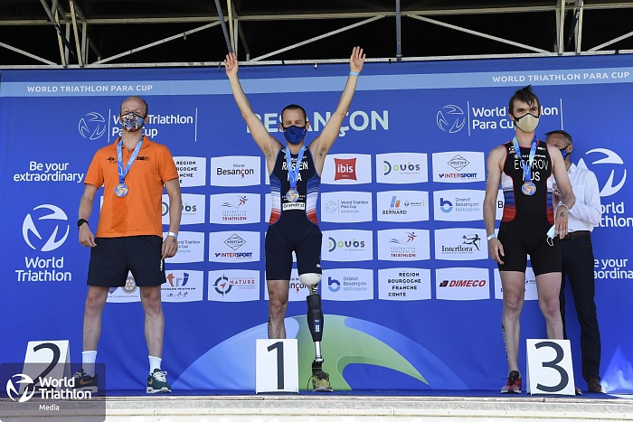 В Безансоне выиграл награду Кубка мира