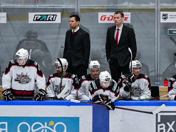 Тюменский хоккейный клуб «Рубин» пострадал в Новокузнецке от «бывших»