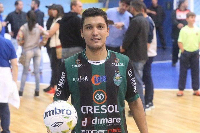 Сол Салеш перебирается в Россию