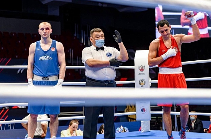 Разгромили трёхкратных обладателей трофея