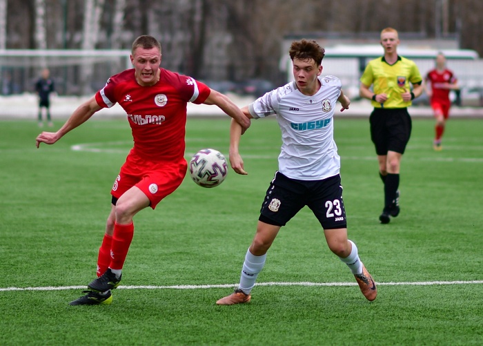 Футболисты «Тюмени-2» в субботу дома сразятся с лидером