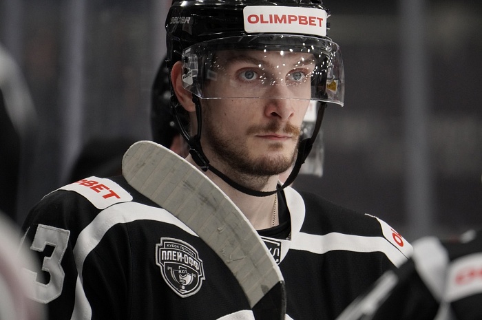 Защитник хоккейного клуба «Рубин» Никита Ващенко: «Длинный чемпионат ВХЛ для меня – плюс. Можно было ещё больше игр поставить»