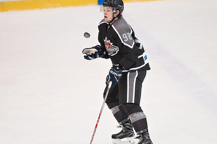 В бомбардиры вышел Бабенко