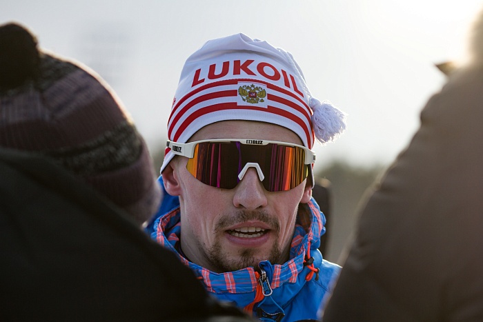 Победитель первенства России Константин Тиунов: «Шапку мне давно подарили на день рождения, причём люди, не имеющие отношения к лыжным гонкам»