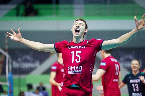 «Факел» выиграл в Сургуте