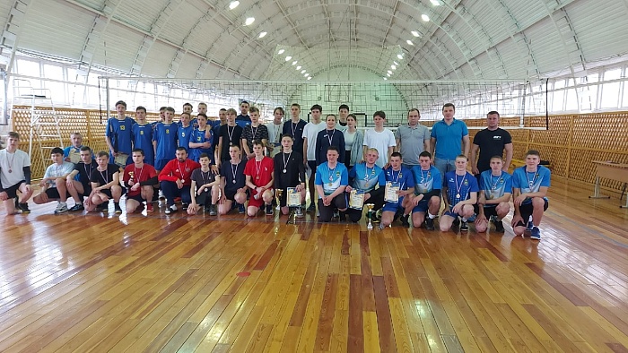 В Казанском волейболисты сыграли в память о Герое СССР