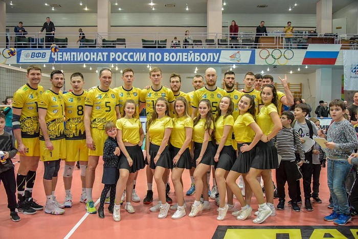 В плей-ауте интрига умерла...