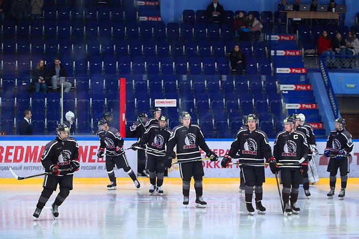 Молодые защитники не стеснялись фолить