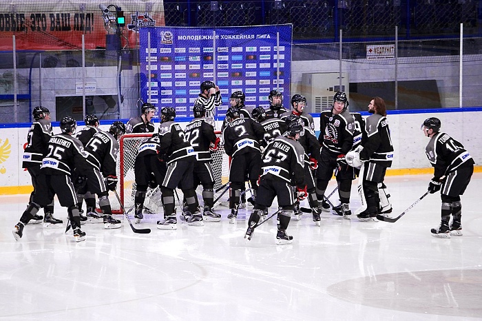 «Тюменский Легион» доверяет выпускникам спортивной школы
