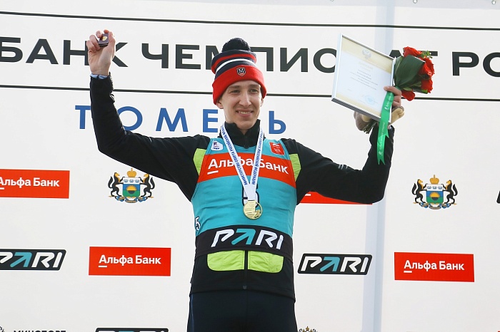 Пермяк Иван Колотов сенсационно выиграл пасьют на чемпионате страны по биатлону в Тюмени