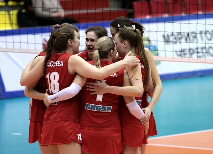 Одержали победу в пятисетовом триллере