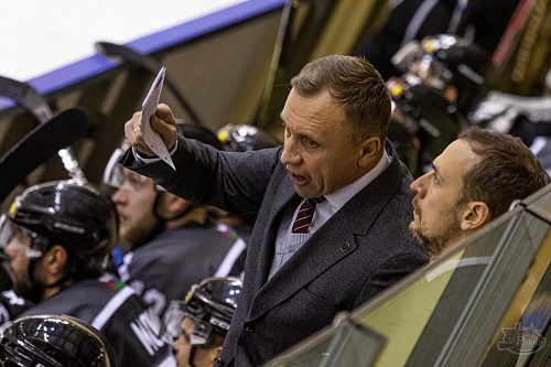 Михаил Звягин: «Вчера вышли кататься - половина ребят как космонавты»