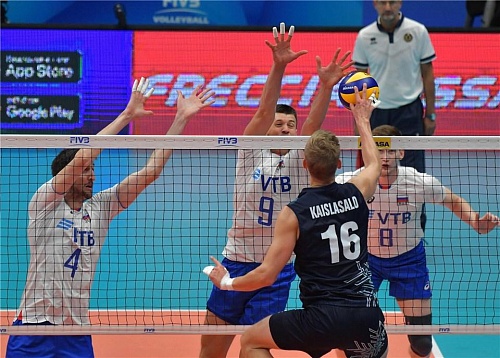 Россияне продолжают спор за медали чемпионата мира