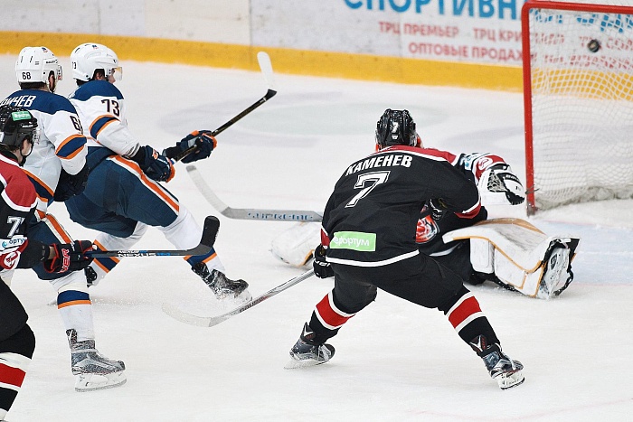 Фото Владимира ОГНЁВА