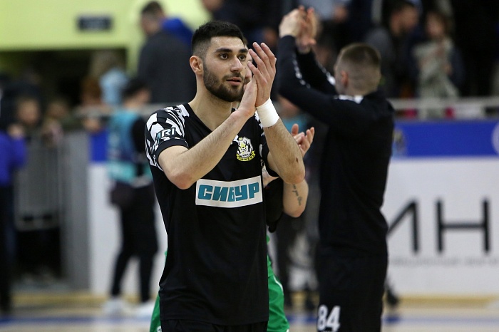 Игрок мини-футбольного клуба «Тюмень» Камиль Герейханов: «Ощущение, что весь город сплотился и верит в нашу победу»