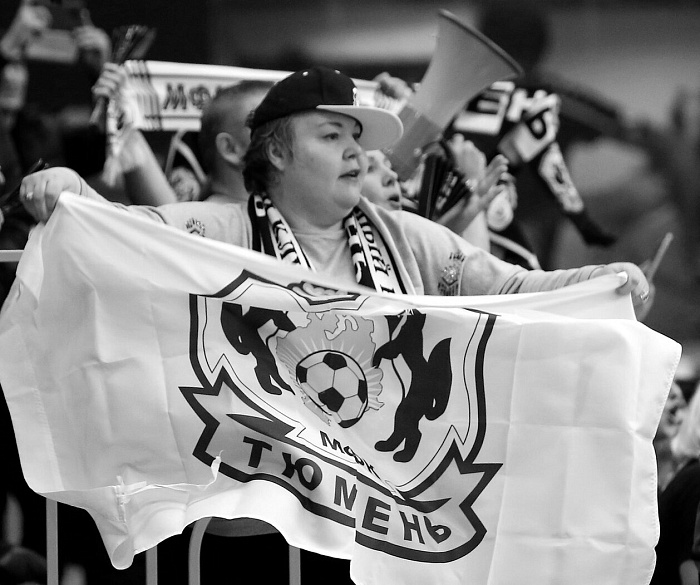 Стартовый матч седьмого тура PARI-Суперлиги по футзалу «Тюмень-Ухта» начнётся с минуты молчания