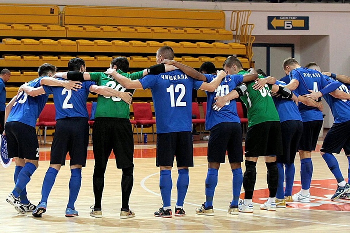 Сибиряки разгромили «Ухту»