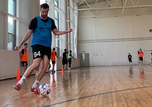 Фелипе начал забивать за ухтинцев