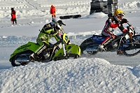 Тюменские мотогонщики  стартовали на ледовой трассе в Ижевске