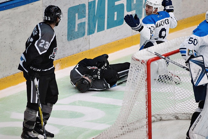 Фото Владимира ОГНЁВА