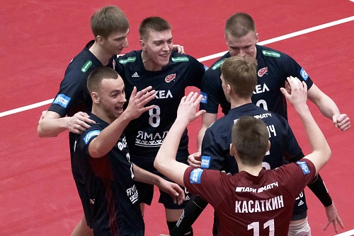 «Факел» одержал первую победу в чемпионате