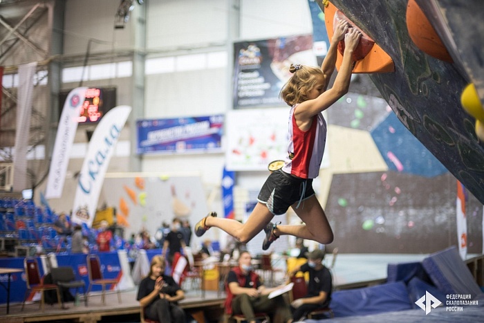 Тюменские скалолазы завоевали «рождественские» медали