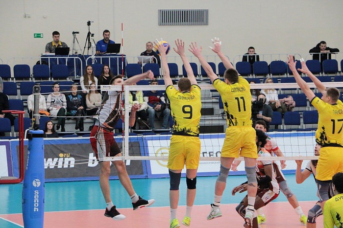 Сибиряки обменялись любезностями