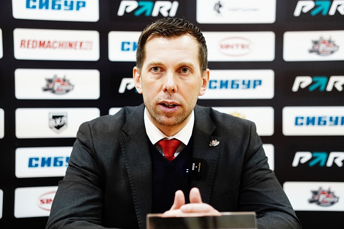Главный тренер хоккейного клуба «Рубин» Денис Ячменёв: «В дополнительном периоде нет возможности что-то исправить…»