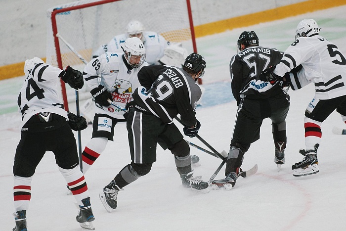 Фото Владимира ОГНЁВА