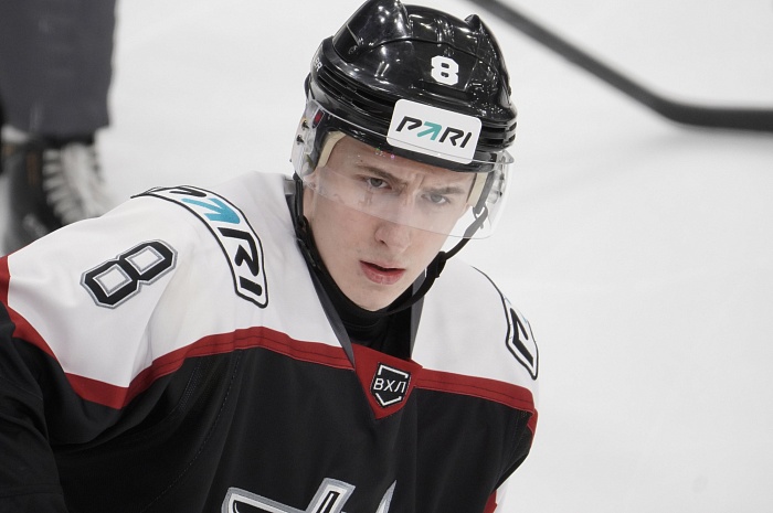 Нападающий хоккейного клуба «Рубин» Никита Брютов: «Летом вместе с братьями организуем тренировочный лагерь для юных спортсменов»