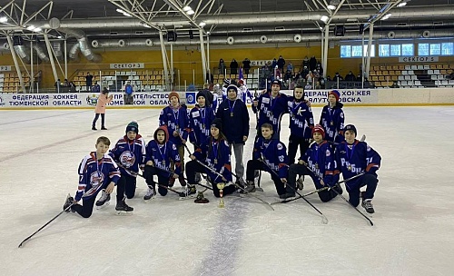 Девушка лучше всех ловила «Золотую шайбу»