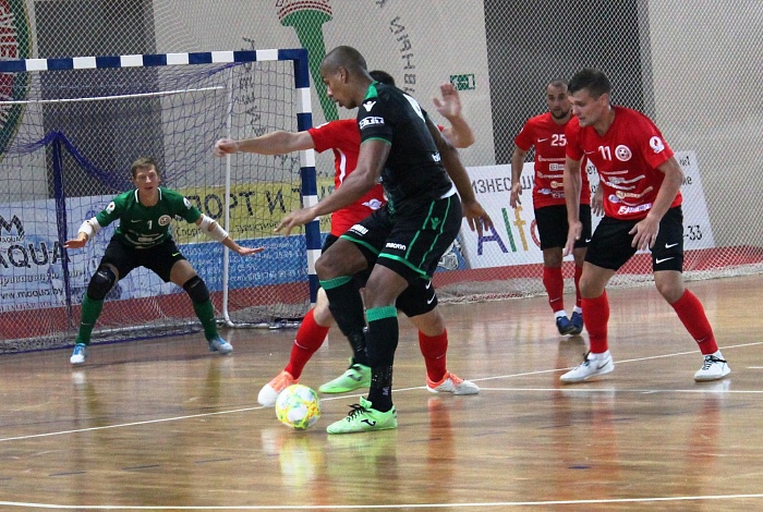 Команда Осинцева проиграла матч за Суперкубок…