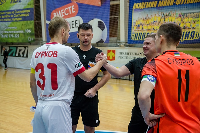 Арбитр из Тюмени отсудит кубковый матч в Ухте