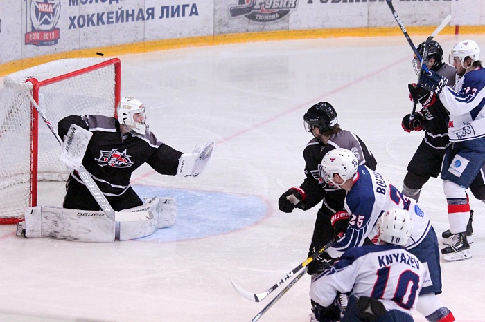 Фото Елены БЕЛОЗЁРОВОЙ