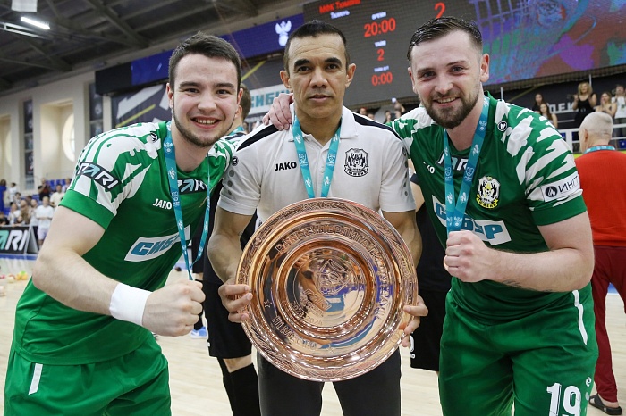 Голкипер мини-футбольного клуба «Тюмень» Денис Субботин: «В прошедшем сезоне мне, Альберту Цайдеру и Греуто удалось по-настоящему сплотиться»