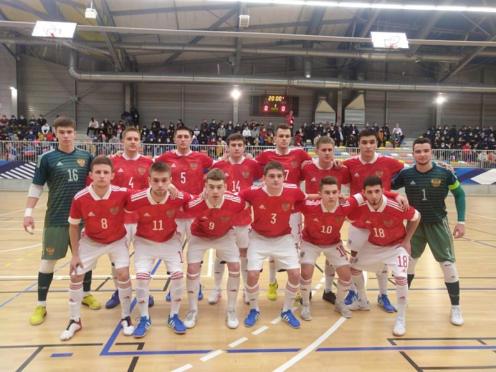 Дмитрий Босюк оформил «хет-трик» во Франции