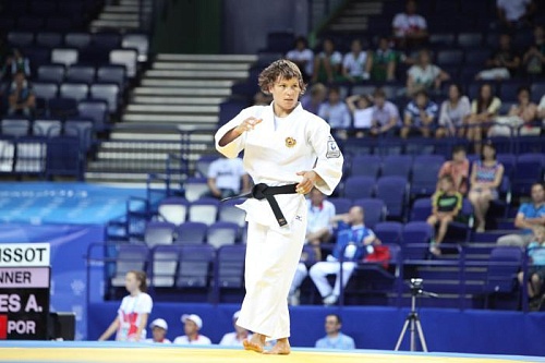 На пути к мировому пьедесталу встали Сисиме и Ван Сник…