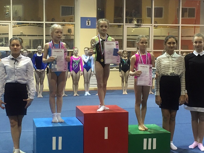 Выиграла золото и приз «За элегантность»