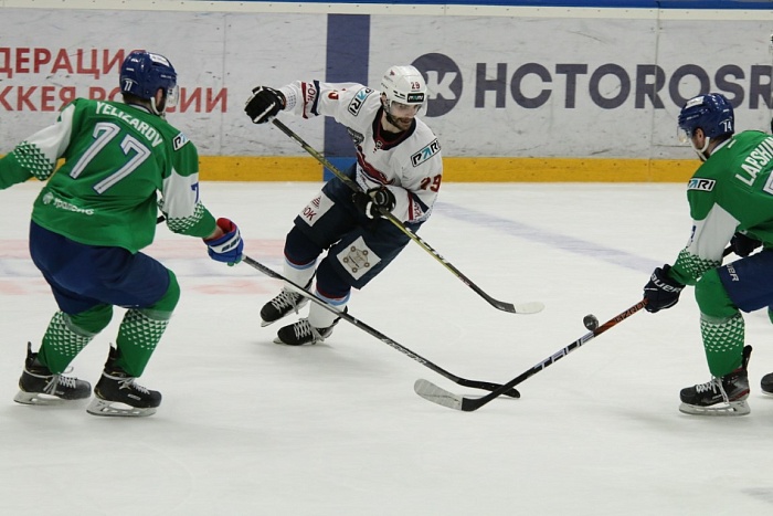 В полуфинале Кубка Петрова хоккейный клуб «Рубин» сразится с красноярским «Соколом»