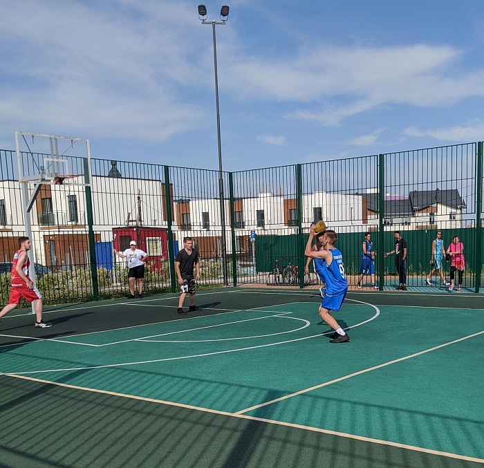 Тюменский «Лидер» сыграл в столице Урала